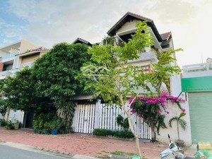 biệt thự một đời chủ cần bán, ngôi nhà lý tưởng để an cư lâu dài cho cả đại gia đình nhiều thế hệ