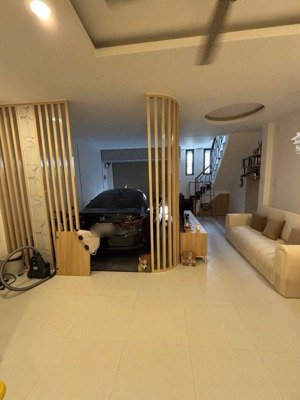 nhà 2 tầng dt: 50.8m2 kế aeon tên lửa ngang gần 6m ô tô ngủ trong nhà chỉ 5.45 tỷ tl