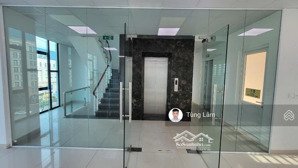 cho thuê vp mới xây mặt phố nguyễn khang - ngay ngã tư cầu giấy dt 300m2/sàn