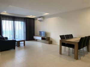 chính chủ cần bán gấp căn hộ 2pn 96m2 kosmo tây hồ, tầng cao view thoáng , có slot ô tô, giá tốt