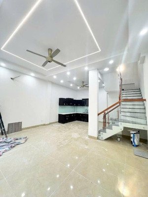 nhà 4 tầng huỳnh tấn phát 45m2 trung tâm quận 7 chỉ 5 tỷ nhỉnh