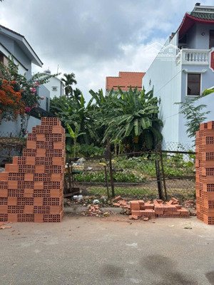 cần bán lô đất villa khu - tên lửa - tân tạo mt đs 57a. 10x24=240m2 - sổ hồng riêng