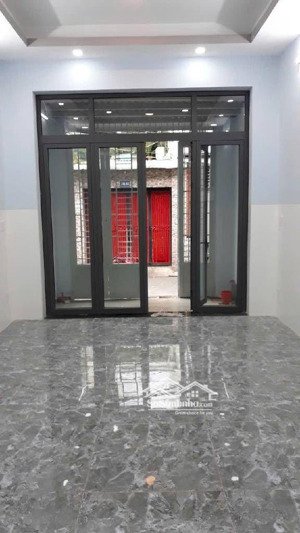 bán nhà riêng tại đường hồng lạc, 9,5 tỷ, 61m2, 5pn, 4wc, 3 tầng, hàng hiếm