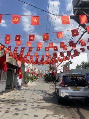 bán đất nền biệt thự xây tự do kdc view sông thoáng mát dt 200m2 giá chỉ 8tỷ700. lh 