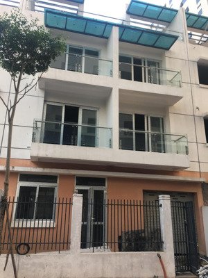 chính chủ bán bt liền kề 97.4m2 khu ngoại giao đoàn - xuân đỉnh