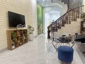 em cần cho thuê nhà kim giang - thanh liệt 60m2, 3 tầng,4 ngủ - full đồ - ngõ rộng ô tô qua cửa