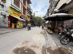 nhà thoáng 3 mặt khương trung thanh xuân -30m2- giá 6.7 tỷ