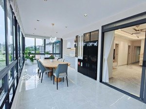 bán căn hộ chung cư sky garden 3, 9,8 tỷ, 98m2, view đẹp, q7, hcm