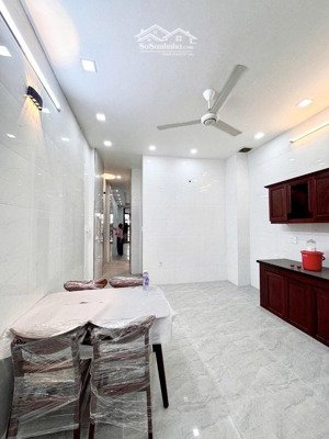 bán siêu phẩm 5 tầng mới đẹp-xe hơi ngủ trong nhà-4mx29m-tân hoà đông-hẻm 7m có thang máy-nhỉnh 9tỷ