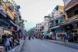 cho thuê nhà mặt phố hàng đào - diện tích 150m², mặt tiền 4m, vị trí đẹp phố cổ