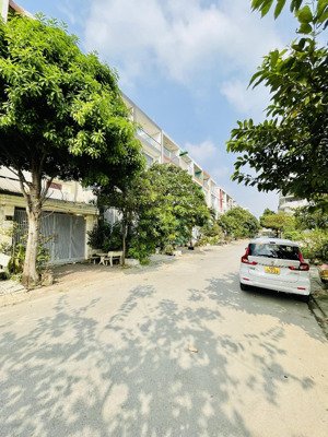 bán nhà vip khu tên lửa - 4 tầng - 5x20m - thiết kế hiện đại, nội thất xịn, đường hiếm nhà bán