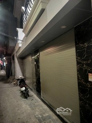 cần bán 2 căn mặt ngõ mới xây sài đồng - 50m2 x 5 tầng x 6pn. thang máy. 9,x tỷ