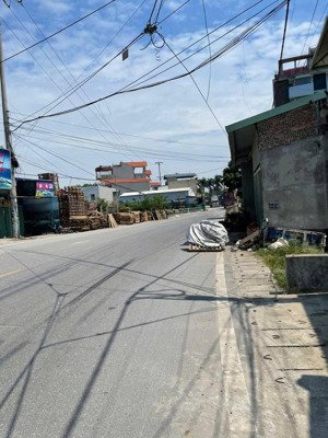 chính chủ gửi bán 124,4 m2 full thổ cư mặt đường 196 trục kinh doanh sầm uất tại lạc đạo