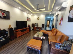 bán nhà 7 tầng thang máy, view hồ thoáng mát, gara 2 ô tô. dân trí cao, an ninh tuyệt đối. 28,5 tỷ