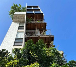 bán khách sạn mặt tiền đường dã tượng vị trí kinh doanh đắc địa diện tích: 151,3m² 11pn