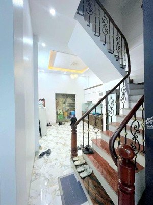 bán nhà đào tấn, dt55m, 6 tầng thang máy, 2 thoáng, gần ô tô, full nội thất.