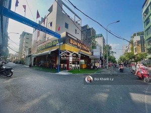 bán nhàbình thạnh
bán nhà khuvip phan xích long- vạn kiếp- lô góc không lộ giới 65m2