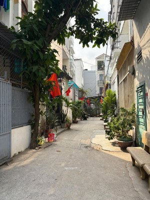 đất trống tiện xây cao tầng - hẻm 4m trước nhà - 4.5 x 14 vuông đẹp - kế him lam - 6.05 tỷ