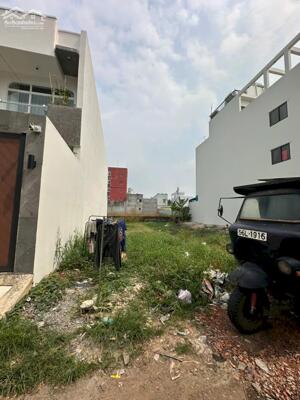 Bán Lô Đất VIP.khu phân lô Bà Điểm. 129m 2.Ngang 5m. Đường 8m Thông Tứ Tung.100m ra Nguyễn Ảnh Thủ