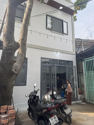 bán căn nhà nhỏ mt hẻm nhựa 1/ nguyễn ảnh thủ