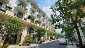 nhà phố cao cấp kdc đồng bộ zenta home sát ngã tư ga, q12