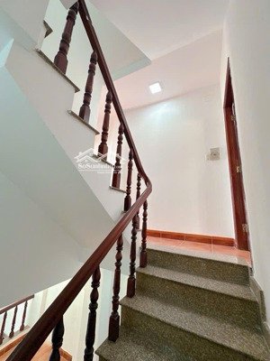 6tỷ 8 -45m2- hxh ni sư huỳnh liên thông âu cơ - 5tầng - mới ken có cửa hậu đôi diện công viên