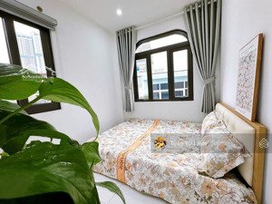 hơn 14tỷ ccmn cầu diễn 7 tầng lô góc , mặt tiền 10m, ô tô đỗ cửa, 17pkk doanh thu khủng