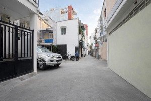 bán nhà lê quang định (lô góc) ,3 tầng , 33m ,6,95