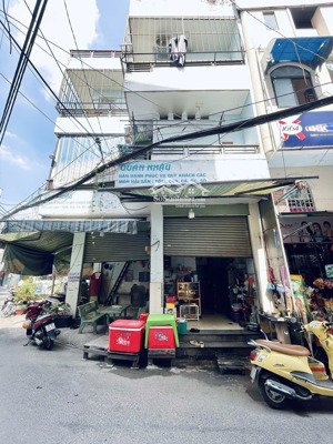 giảm 200tr ..trước bán 6 tỷ380 giờ giảm còn 6 tỷ180..3 tầng lạc long quân p10 tân bình