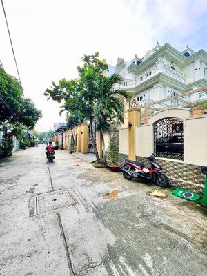 nhà 3 tầng hẻm 7m bình trị đông 4x16m giáp tân phú nở hậu, chào 6.8 tỷ thương lượng