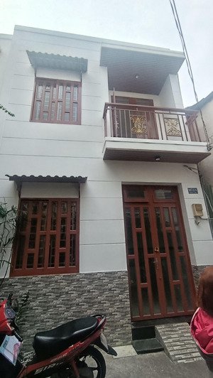 nhà mới 2 tầng, hơn 3 tỷ, sát trần xuân soạn, 6m*5m, 2pn 2wc, vào ở ngay