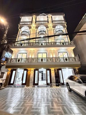 tư đình long biên | 13,x tỷ ô tô vào nhà ngõ thông thang máy