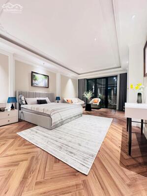 BÁN NHÀ PHÂN LÔ TRUNG TÂM CẦU GIẤY- PHỐ TRUNG KÍNH- DT 50M- VỈA HÈ- Ô TÔ TRÁNH- Ở NGAY.