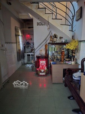 trung tâm q.10 $$ 5.4 tl
bán nhà nguyễn tri phương - nhà 4 tầng - 3.3m x 7m - vào ở ngay kết
