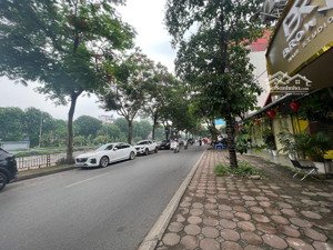 bán nhà mặt phố vip cầu giấy, 45m2, 5 ngủ, 15 tỷ, xách va li ở luôn, phố kinh doanh, ô tô đỗ cửa