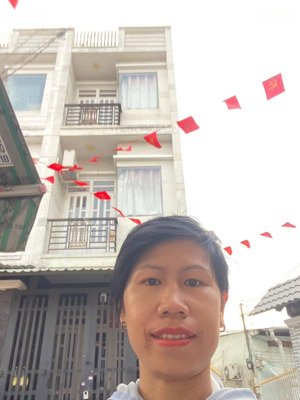 nhà 3 lầu lô góc tỉnh lộ 10- hẻm xe hơi 4pn, 3wc. dt: 38m( 3,1 ( nở hậu 3,3)x12-
giá: 2tỷ99