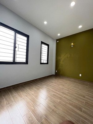 mặt tiền - p.3 gò vấp . gần ngay sân bay, 4 tầng mới đẹp. chỉ hơn 7tỷ