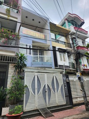 bán nhà hẻm xe tải nguyễn xí. ngang 4,2 x15,5m- 4 tầng - ngay chung cư richmond, đh văn lang