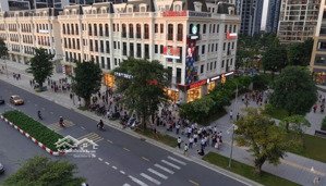 sốc quá!!! căn 150m2 xây 5 tầng giá ck 30% còn 27.5 tỷ(cho thuê 132tr/tháng)còn đúng 2 căn duy nhất