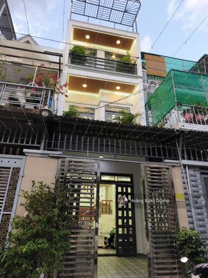 hxh 6m thạnh lộc 57 nhà 4pn ngang 4m, ô tô đỗ cửa