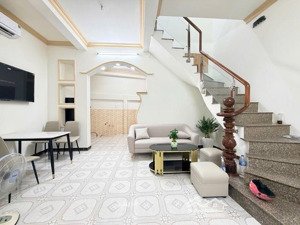 bình thạnh - gần quận 1 - 40m2 (5x8m) 3,85 tỷ 1 trệt 1 lầu (2 pn master 2 wc) vị trí: gần ung bướu