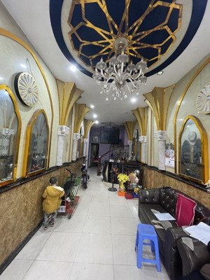 bán nhà phố ngọc lâm, 75m2 11,95tỷ, dòng tiền 200tr/tháng đường 15m, gần công viên, hồ, khu vip