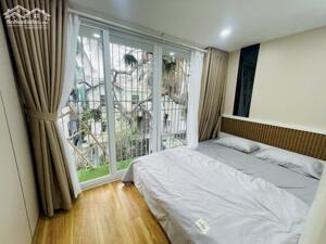 Bán căn tập thể gần hồ Văn Chương, Đống Đa, nhà đẹp full nội thất, gần ô tô