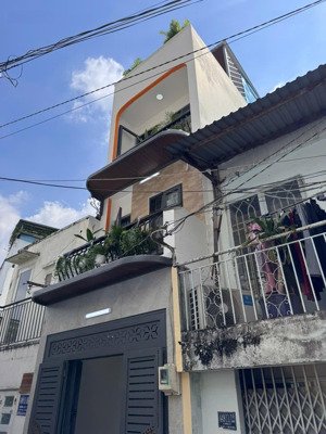 nhà mới 4tầng - 33m2 - 4pn - hxh - ngay hương lộ 2 - bình tân - kế ngã tư bốn xã - giáp tân phú .