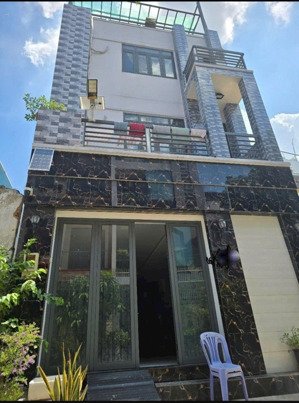 hàng hiếm tô ngọc vân: ô tô tránh/ ngang khủng 5.8m/dt 68m2/ giá 8tỷ