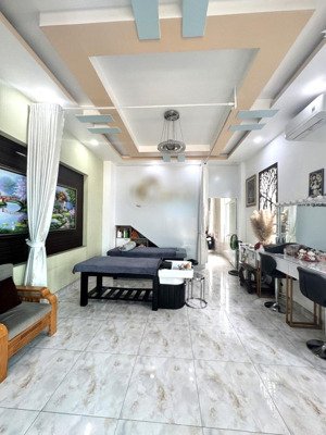 giảm 1 tỷ bán gấp nhà 3tầng lôgóc 2 mặt tiền trường thọ thủ đức 131m² ~ chợ thủ đức chỉ 16 tỷ