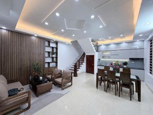 chính chủ bán nhà võng thị- phường bưởi- tây hồ- hà nội 44m2x5t,lô góc,từ tầng 2-55m2,giá 16.8tỷ