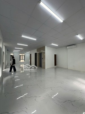 cho thuê sàn văn phòng 100m2 tại him lam vạn phúc, đã ngăn 2 phòng, văn phòng mới đẹp