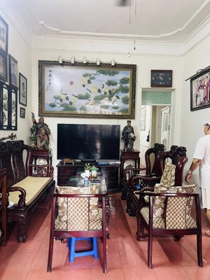 mặt ngõ ba gác phi, dt 66m2, mt 4,1m, 20m ra ô tô, thông vòng quanh kd tấp nập, 12,3 tỷ (ctl)