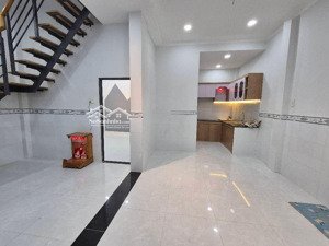 nhà mới đẹp vào ở ngay - hẻm trước nhà 3m - 37m2 - chỉ 4.85 tỷ. lưu quý kỳ ( hưng phú )